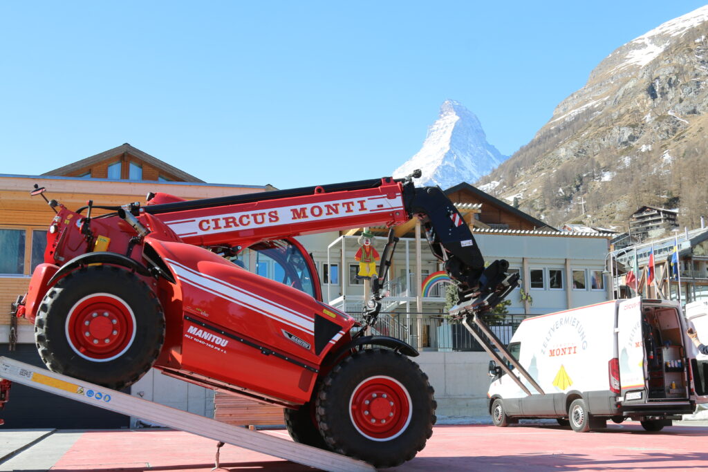 Leiserag Fotowettbewerb Manitou Teleskoplader Zermatt