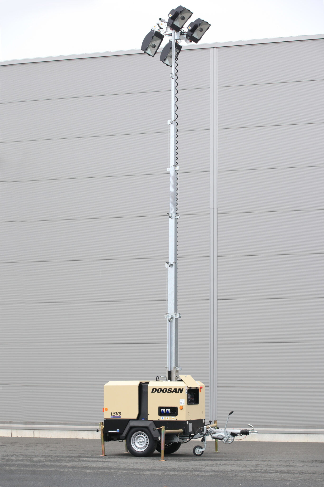Leiserag Doosan Portable Power Fahrbarer Lichtmast V9 2